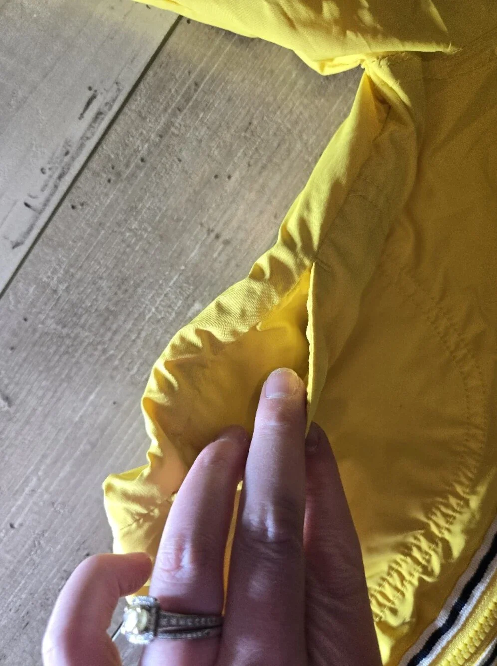 Gymboree Yellow Hooded Windbreaker Jacket Boys XS (4)